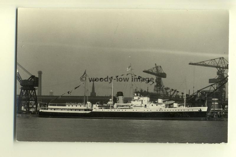 na0567 - Royal Navy Warship - HMS Enchantress - photograph