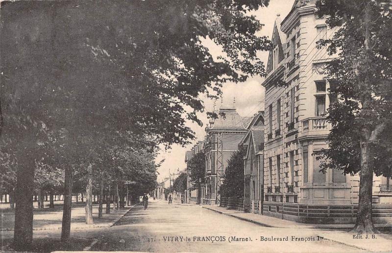 BF5635 vitry le francois marne boulevard francois I france    France