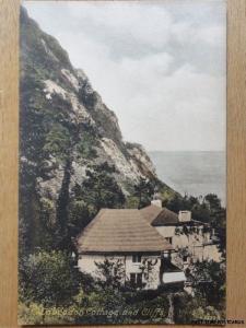 c1904 - Labrador Cottage and Cliffs