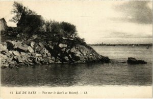 CPA Ile de Batz - Vue sur le Roc'h et Roscoff (1033145)