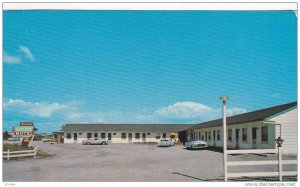 Exterior View, Classic Cars Parked at the Lincoln Motel, Highway 17, Sault St...