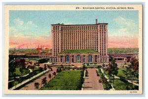c1950s Entrance to Michigan Central Station Detroit Michigan MI Postcard