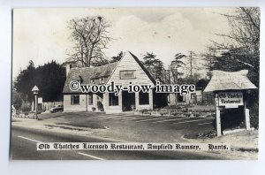 tp9158 - Hants - Old Thatches Licensed Restaurant, at Ampfield Romsey - postcard