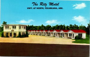 Postcard AR Texarkana The Ritz Motel - Publ. Brogan Adv. Co. 1960s J3