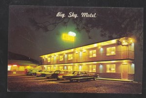 SUPERIOR MONTANA BIG SKY MOTEL OLD CARS AT NIGHT ADVERTISING POSTCARD