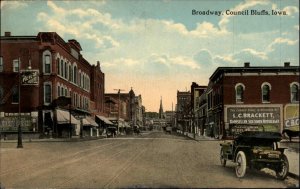 Council Bluffs Iowa IA Broadway Street Scene c1910 Vintage Postcard