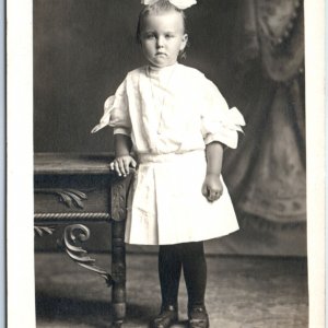 ID'd c1910s Sheffield IA Somber Girl Portrait RPPC Runton Real Photo Hubler A156