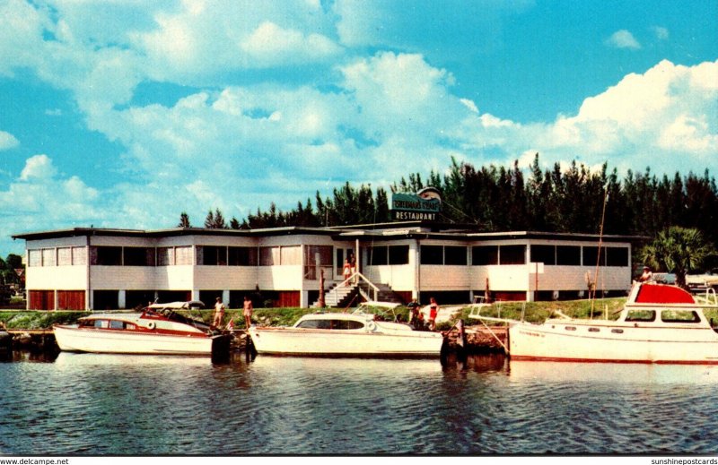 Florida Venice Fisherman's Wharf Restaurant Lounge and Marina 1983