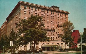 Vintage Postcard Carlyle Hotel Union Sta. Plaza Washington DC District Columbia