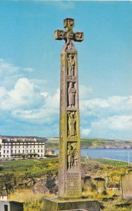 Yorkshire Postcard -Whitby,Memorial Cross to Caedmon The Anglo-Saxon Poet 13055A