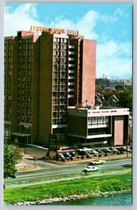 Fenway Cambridge Motor Hotel, Cambridge, Massachusetts, Vintage Chrome Postcard