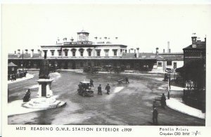 Berkshire Railway Postcard - Reading G.W.R. Station - Exterior c1909 - U663