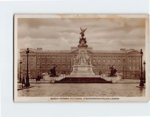 Postcard Queen Victoria Memorial & Buckingham Palace London England