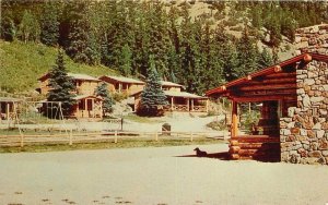 Color Card Corp Powderhorn Colorado Postcard Six J's Guest Resort roadside 10221