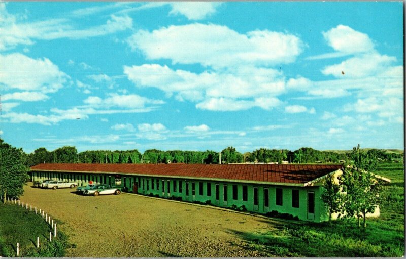 The Oahe Motel, Fort Pierre SD Vintage Postcard H78