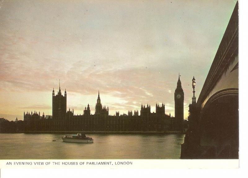 Postal 044627 : Ben Clock Tower is on the right of the picture. London