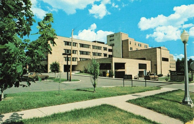 Postcard Beaver Dam Community Hospitals Hillside Unit Wisconsin 