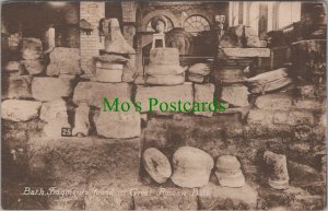 Somerset Postcard - Bath, Fragments Found in Great Roman Bath   DC1519