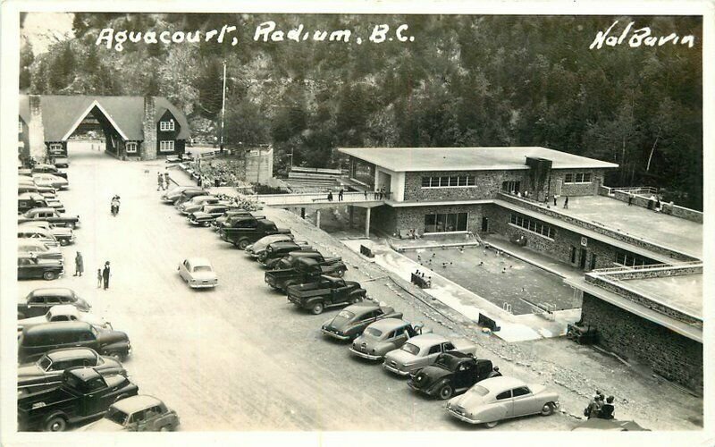 Aqua court Automobiles BC Canada 1940s RPPC Photo Postcard Barin 21-3538