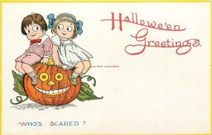 Halloween, Two Little Girls on JOL, Who's Scared, GIbson