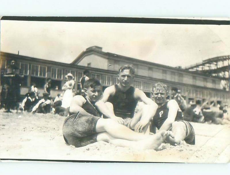 rppc Pre-1918 Possible Gay Interest MEN AT THE BEACH SITTING TOGETHER AC7732