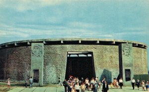 Russia Volgograd Monument Ensemble Hall Military Glory Vintage Postcard 07.50