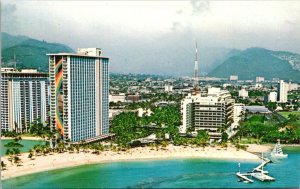 Hawaii, Waikiki Beach - Hilton Hawaiian Village - [HI-073]