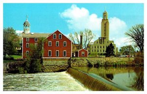 Postcard BUILDING SCENE Pawtucket Rhode Island RI AQ3004