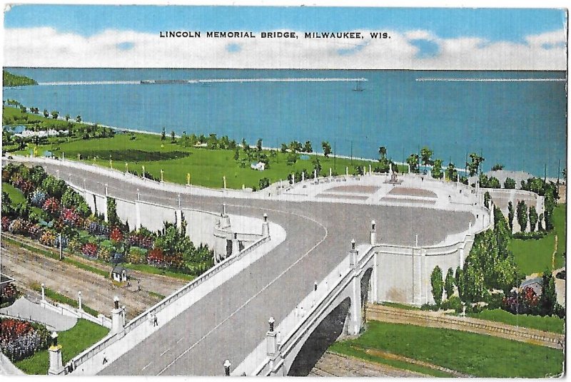 Lincoln Memorial Bridge Milwaukee Wisconsin  Milwaukee Bay