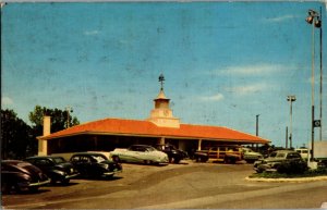 Howard Johnson Restaurant at Falls Church VA Vintage Postcard G78