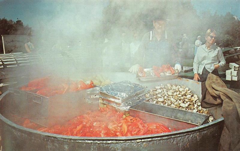 NEW CASTLE, NH New Hampshire  WENTWORTH BY THE SEA~Huge Clambake 1967 Postcard