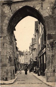 CPA AUXERRE - La Rue de l'Horloge (108534)