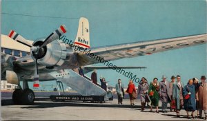 United Airlines' Spacious DC-6 and DC-6B Postcard PC328