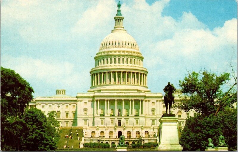 United States Capitol Building Streetview Washington DC Chrome Postcard 