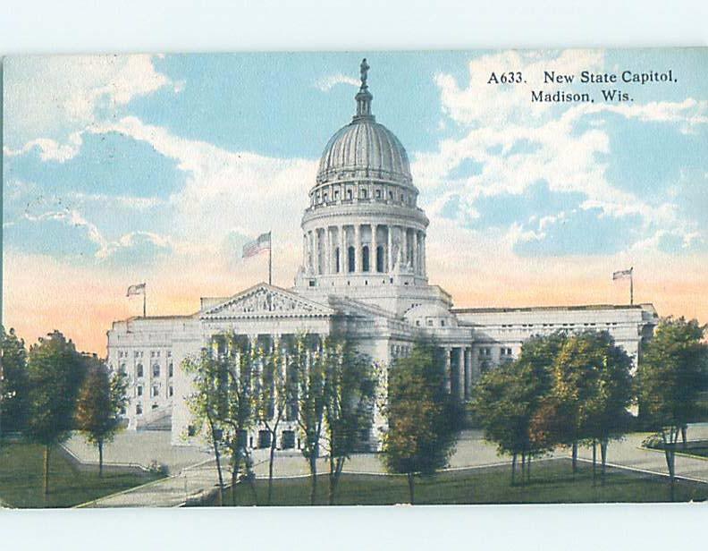Divided-Back STATE CAPITOL BUILDING Madison Wisconsin WI G2352