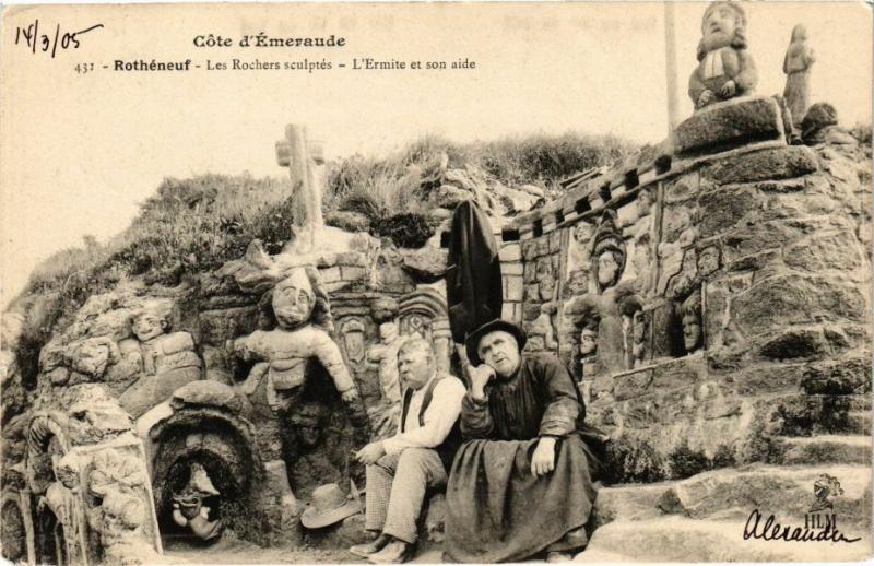 CPA Coté d'emeraude ROTHÉNEUF Les Roches sculpté-L'Ermite et son aide (226893)