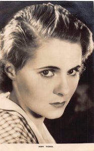 B424 British film actress Ann Todd Portrait RPPC postcard