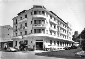 BG30458 esplanade hotel lourdes car oiture france   CPSM 14.5x10cm