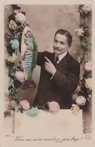 1er Avril April Fool's Day Man Holding Fish