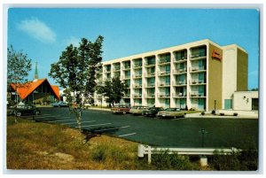 c1950s Howard Johnson's Motor Lodge, Pawtucket Rhode Island RI Postcard