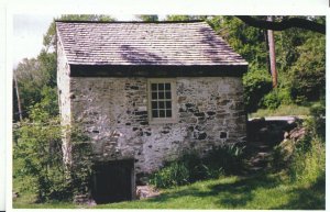 America Postcard - Chad's' Springhouse [c.1723]  - Pennsylvania  ZZ1836