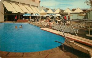 Hotel Californian Pool Swimming Pool 1950s Fresno California Dowell postcard 568