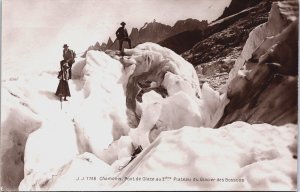 France Chamonix Pont de Glace Vintage RPPC C087