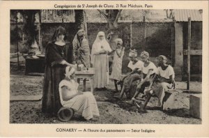 PC MISSIONAIRE CONAKRY HEURE PANSEMENTS SOEUR INDIGENE FRENCH GUINEA (a28745) 