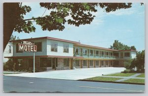 Postcard Eugene Oregon OR Mills Motel 1950s View
