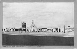 CHEYENNE WYOMING~INDIAN VILLAGE MOTOR LODGE-CLEAR VIEW POSTCARD 1930s