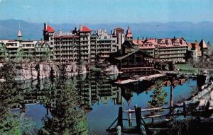 NEW PALTZ, NY  New York   LAKE MOHONK MOUNTAIN HOUSE & Lake    Roadside Postcard