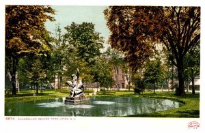 Postcard FOUNTAIN SCENE Utica New York NY AR8337