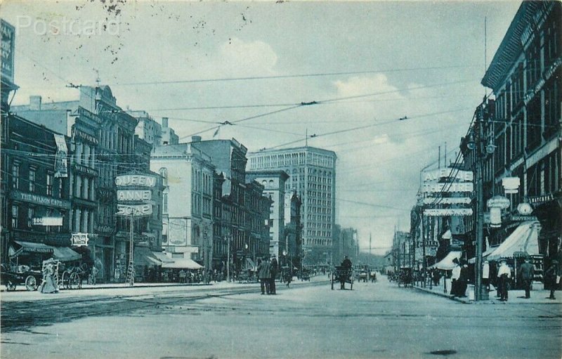 MI, Detroit, Michigan, Street Scene, Queen Anne Soap, Avenue Theatre