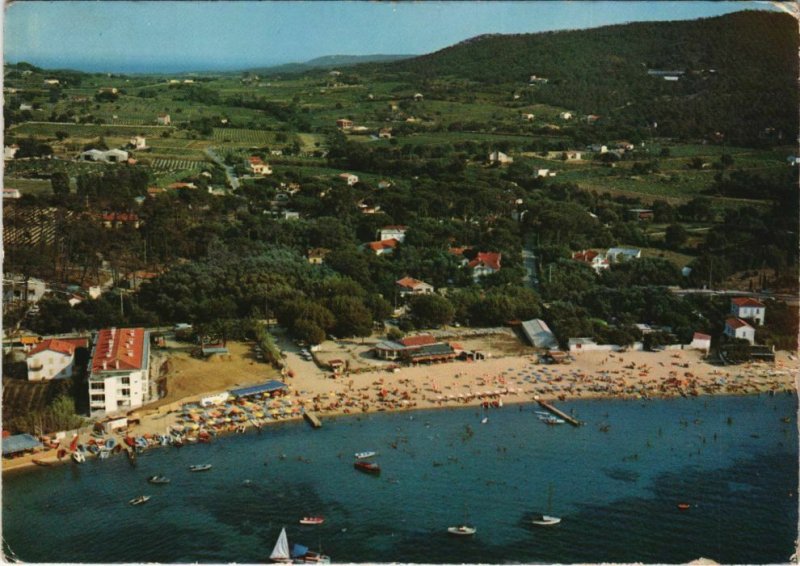 CPM SAINT-TROPEZ La Plage de la Bouillabaisse (1114066)